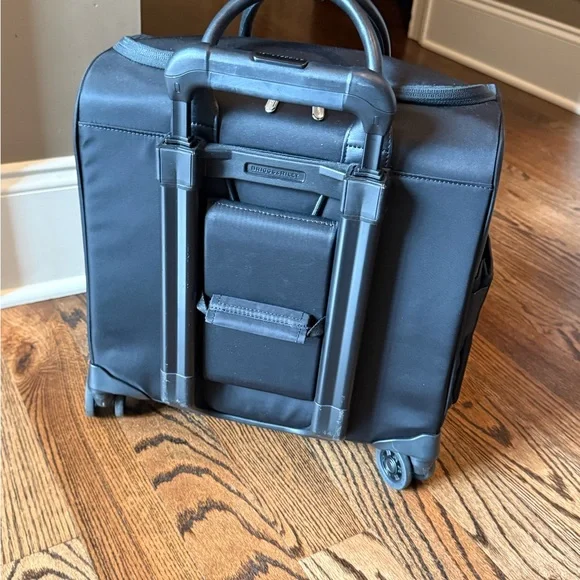 Briggs & Riley Black 4 wheel under seat carry-on - Picture 8 of 14